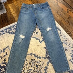 Levi’s cropped Wedgie jeans